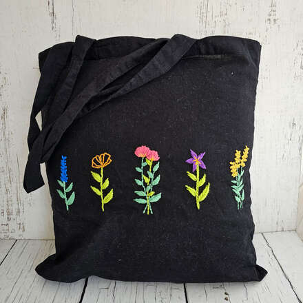 Bordemos un totebag junto a Sin Enredos 
