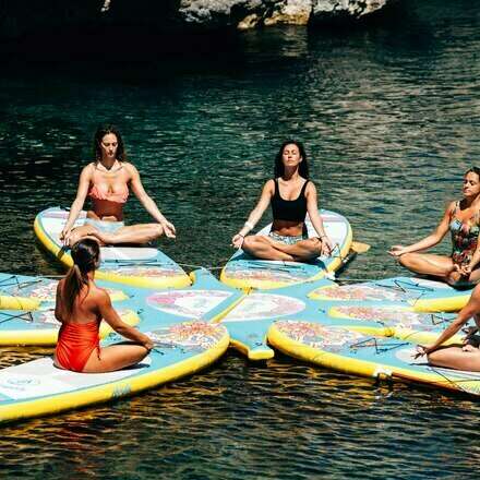 Stand up Paddle Yoga en Laguna Mall Sport