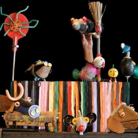Teatro: "Bumbatal, que error tan animal"